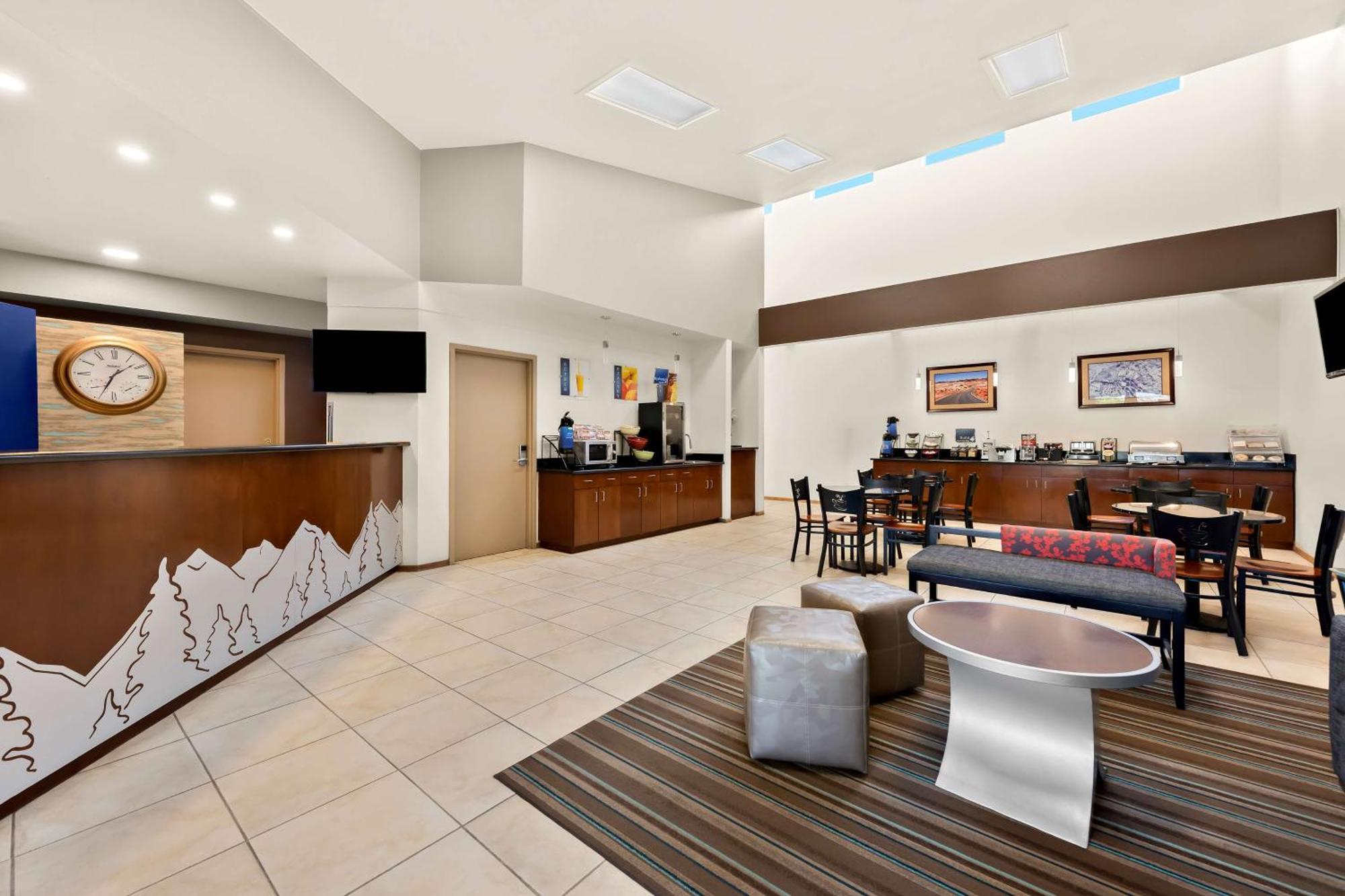 Western Topaz Hotel 3*