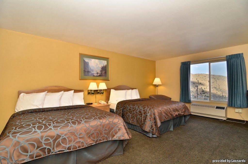 Western Topaz 3*